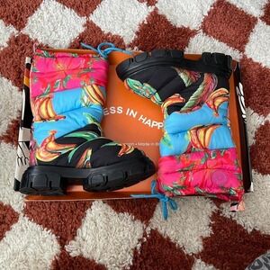 farm rio black chevron puffy boots size 8.5